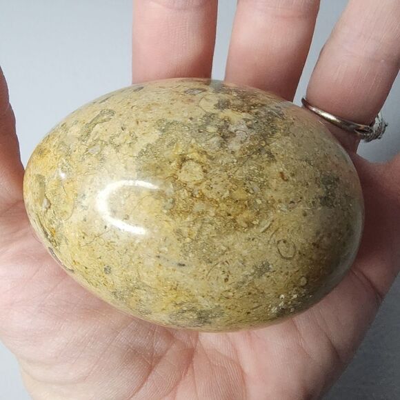 Vintage Polished Stone Paperweight Egg - Picture 3 of 3